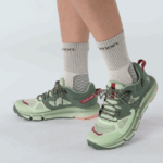 Women's Hiking Shoes Predict Hike Gore-Tex Spray-Duck Green-Dahlia - Image 7
